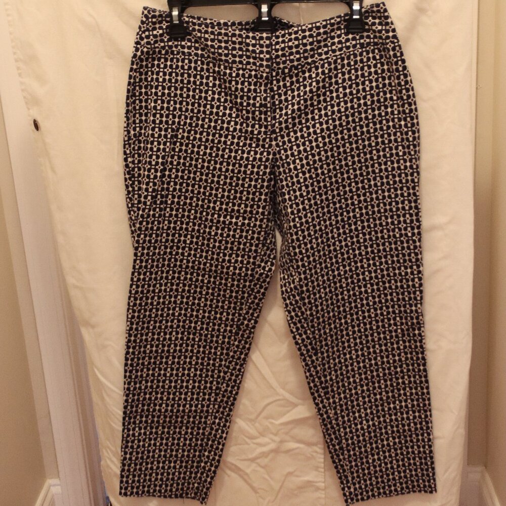 Cato Black and White Pull On Pants Size 10 Petite Cotton/Spandex Blend